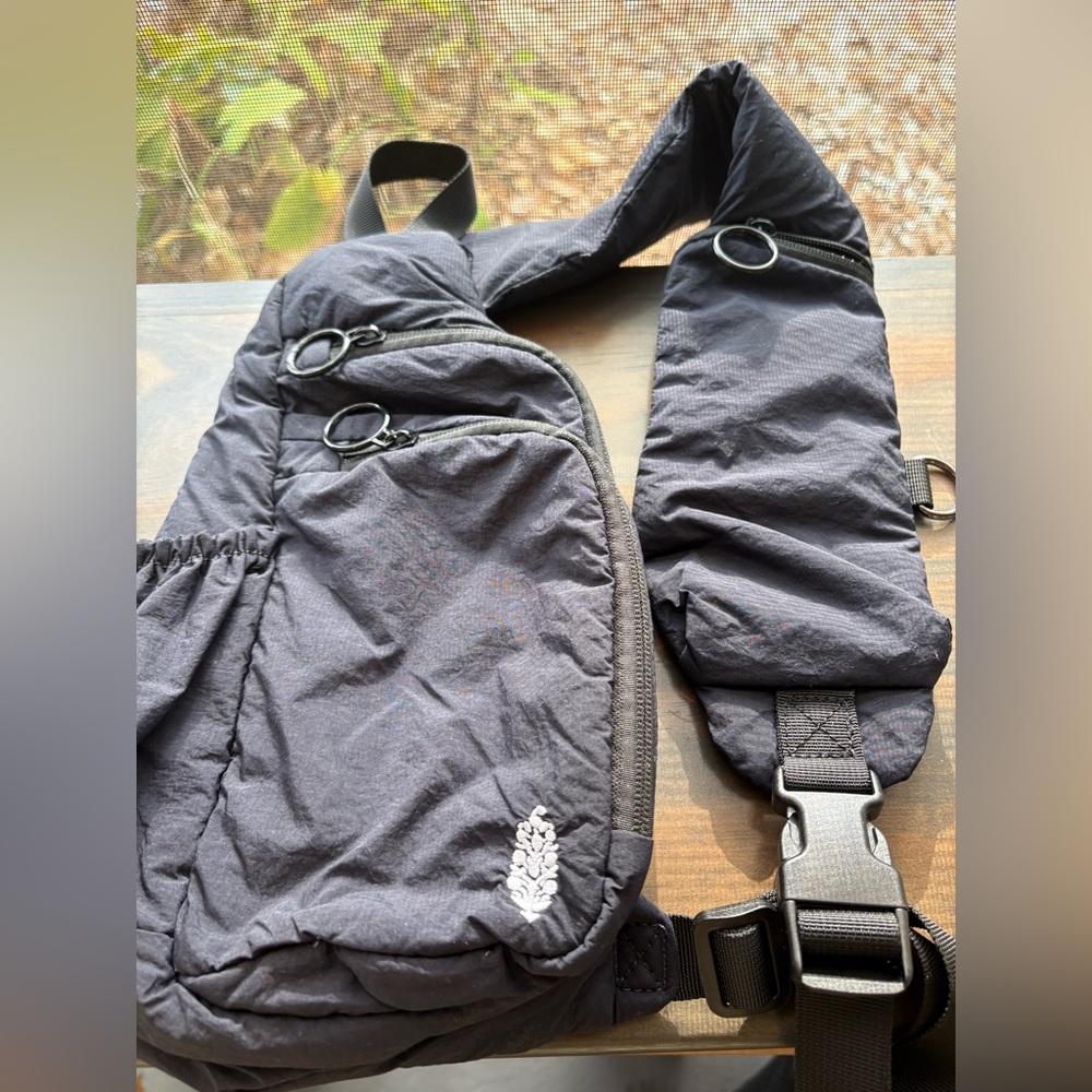 Black Sling Crossbody Bag with Ring Zippers - FREE PEOPLE - Picture 8 of 15
